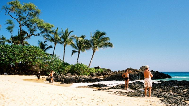 Molokai ligger granne med den betydligt mer kända och exploaterade Hawaii-ön Maui.