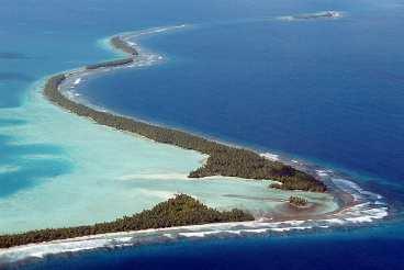 Tuvalu är en önation bestående av nio öar i Stilla havet. Hit kommer bara knappt tusen besökare om året.