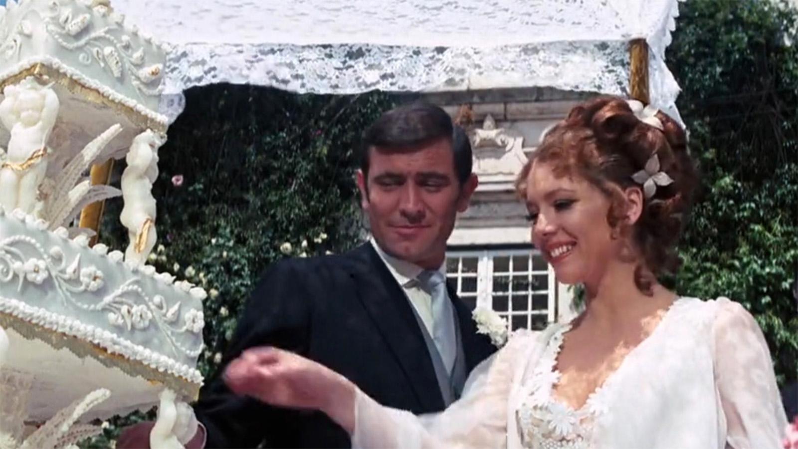 Diana Rigg och George Lazenby i Bondfilmen ”I hennes majestäts hemliga tjänst”.