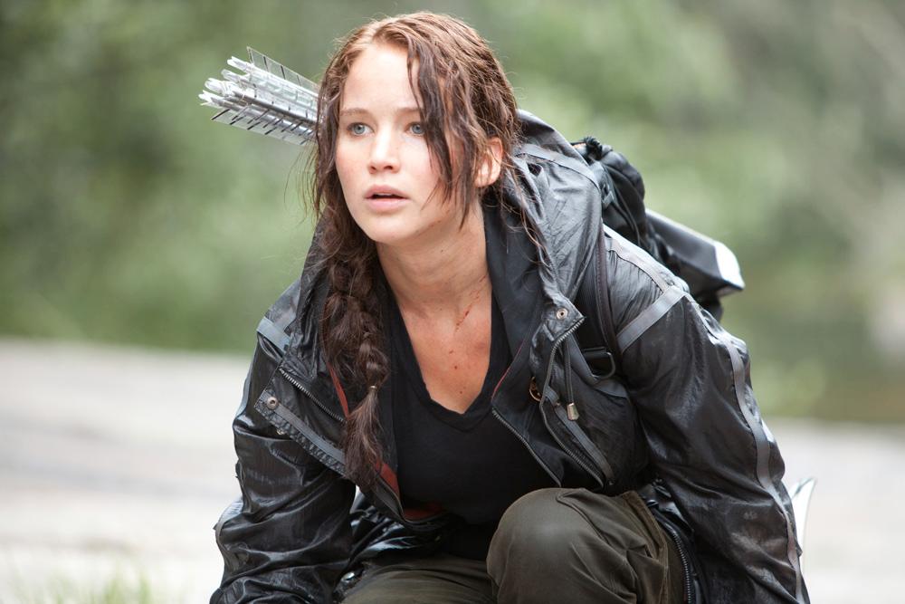 Jennifer Lawrence som Katniss Everdeen på vita duken.