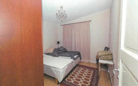 Sovrummet där den misstänkte mannen greps. 