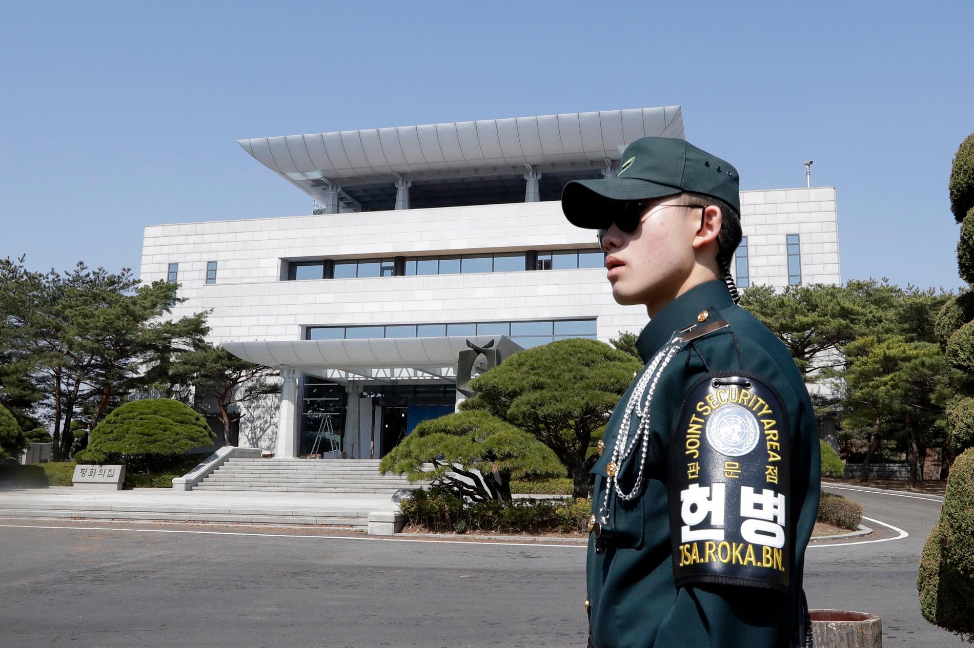 Här i Fredshuset i Panmunjom ska de koreanska ledarna träffas på fredag.
