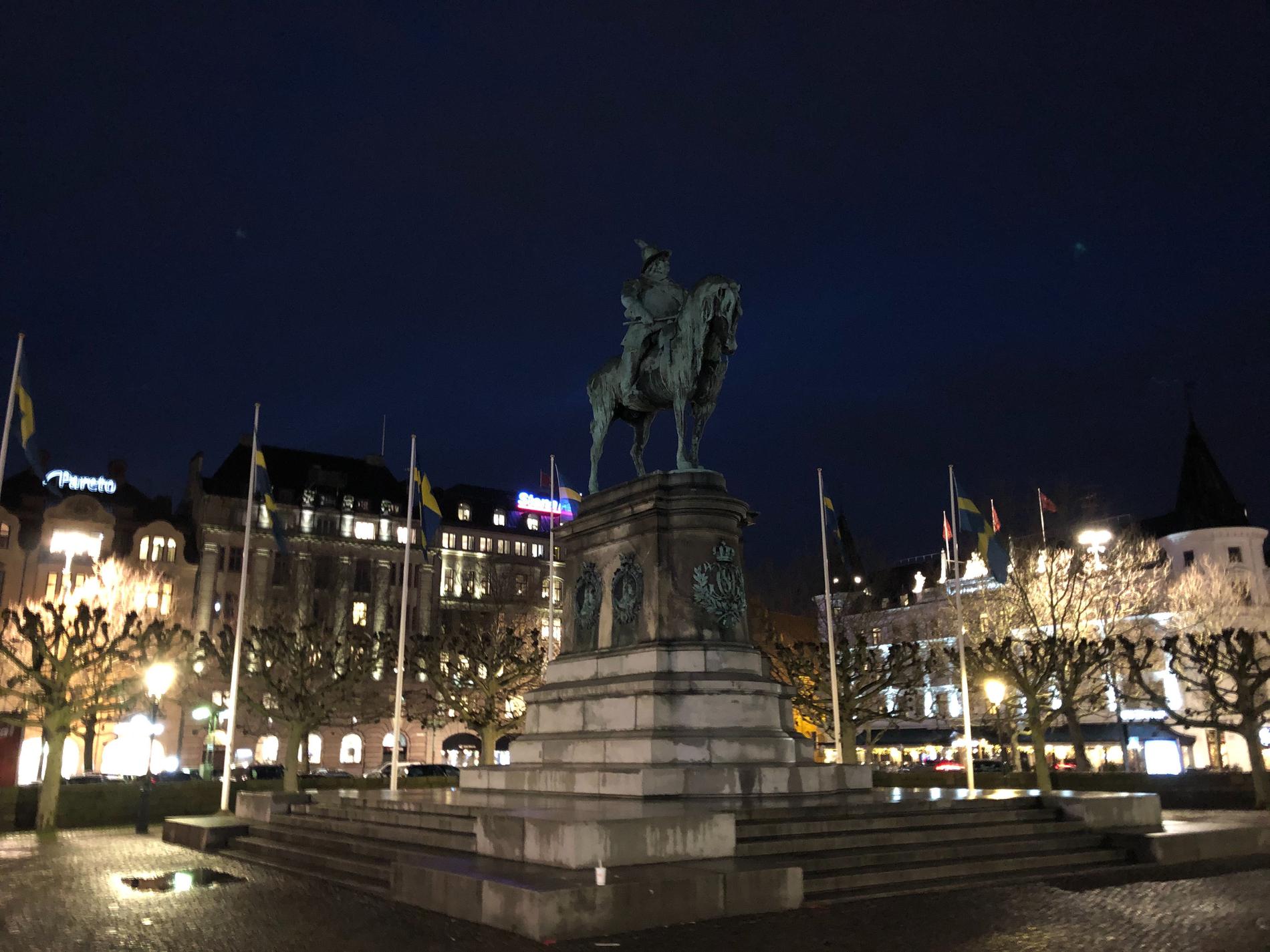 Karl X Gustav har stått i Malmö i över 120 år - och ser ut att bli kvar.