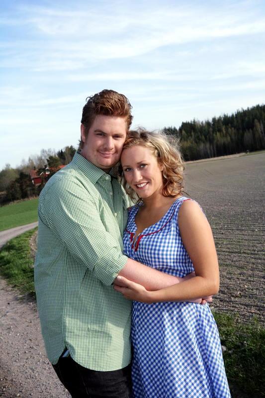 Andreas Vestesson och Jessica Vestesson har fått två små tvillingpojkar. Sedan tidigare har de dottern Emilia.