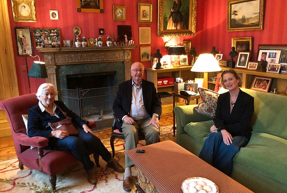 Delphine Boël med sin pappa ex-kung Albert och hans fru drottning Paola vid ett informellt möte i Bryssel förra året. 