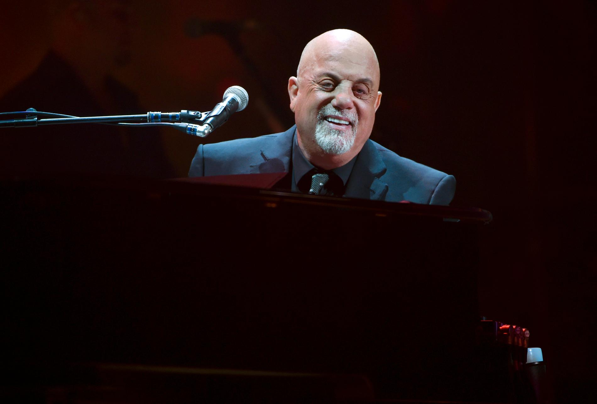 Billy Joel hyllade Tony Bennett i ett uttalande till Rolling Stone. 