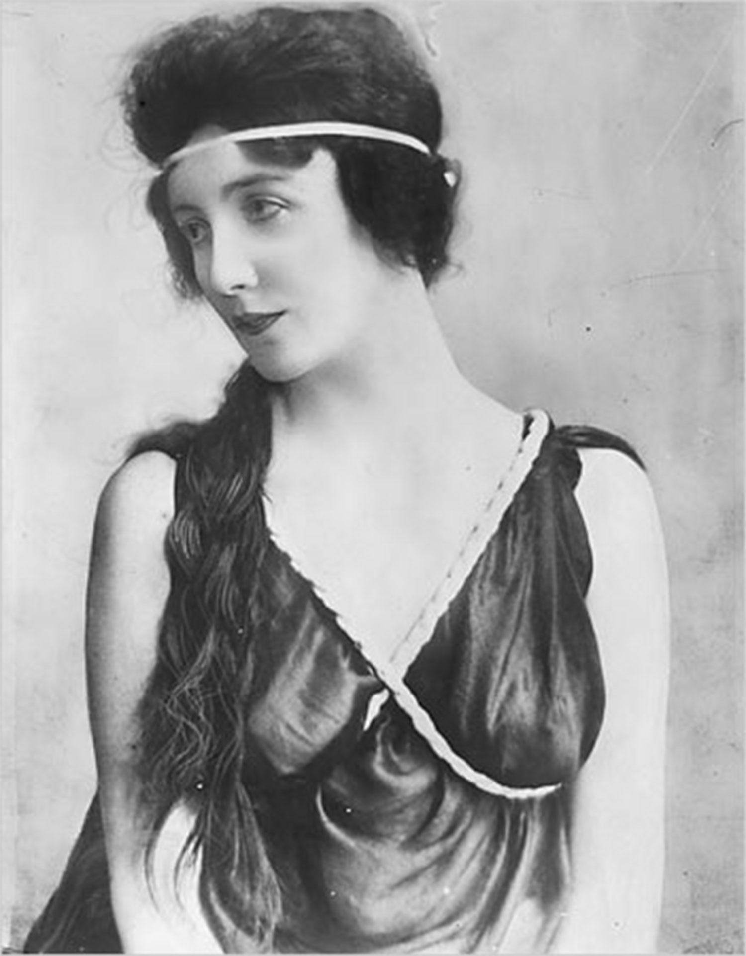 ... men intressantast var Audrey Munson (1891–1996), en amerikansk modell och skådespelerska.