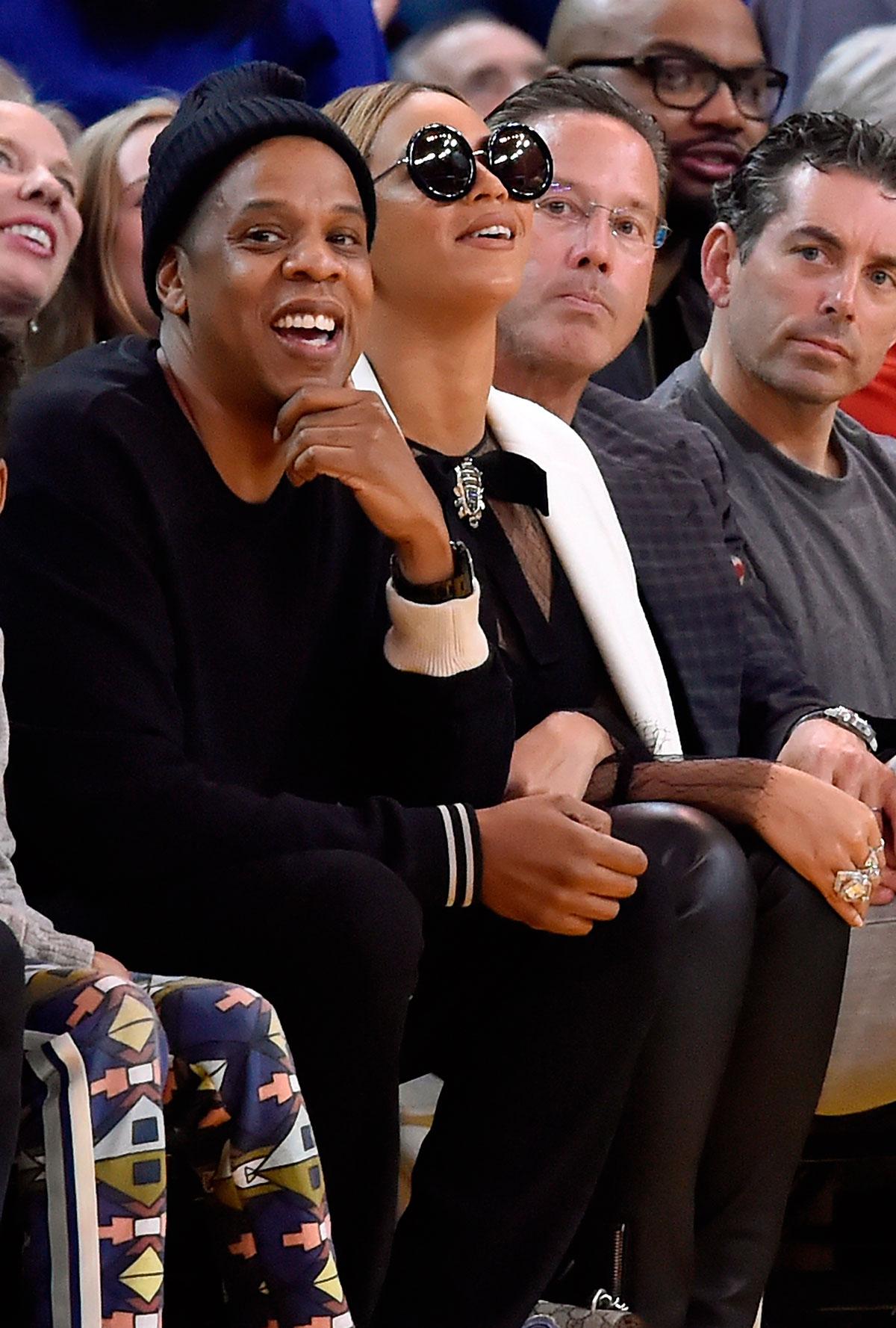 Såväl Jay-Z som hans fru Beyonce fanns vid sidlinjen.
