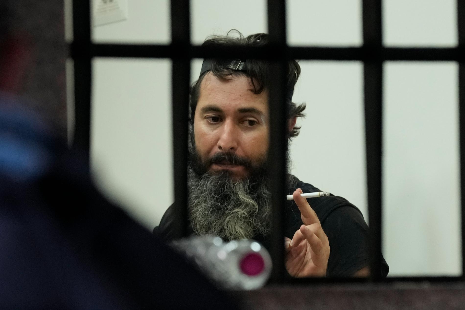 Bassam-al-Sheikh Hussein höll gisslan i sju timmar. 