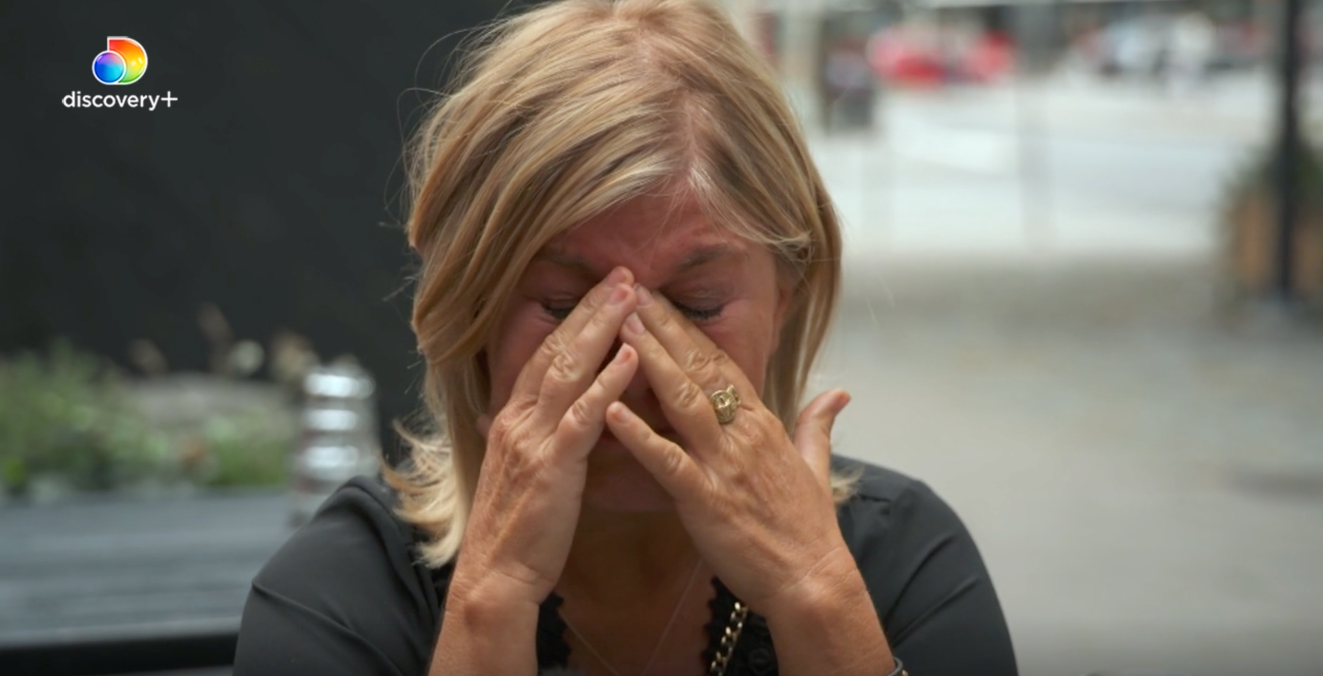 Pernilla Wahlgren i tårar efter bråket.