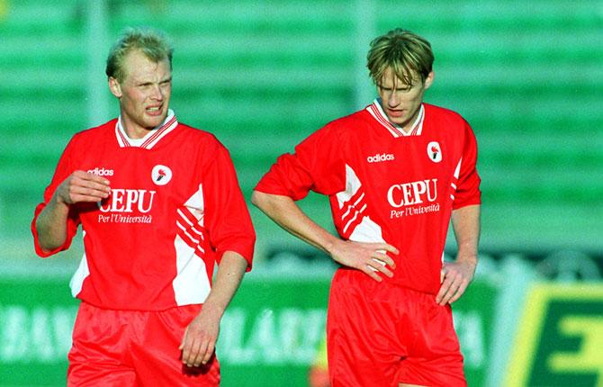 Tillsammans med Kennet Andersson gjorde Klas en sejour i italienska AS Bari, där han spelade 1996-1998.