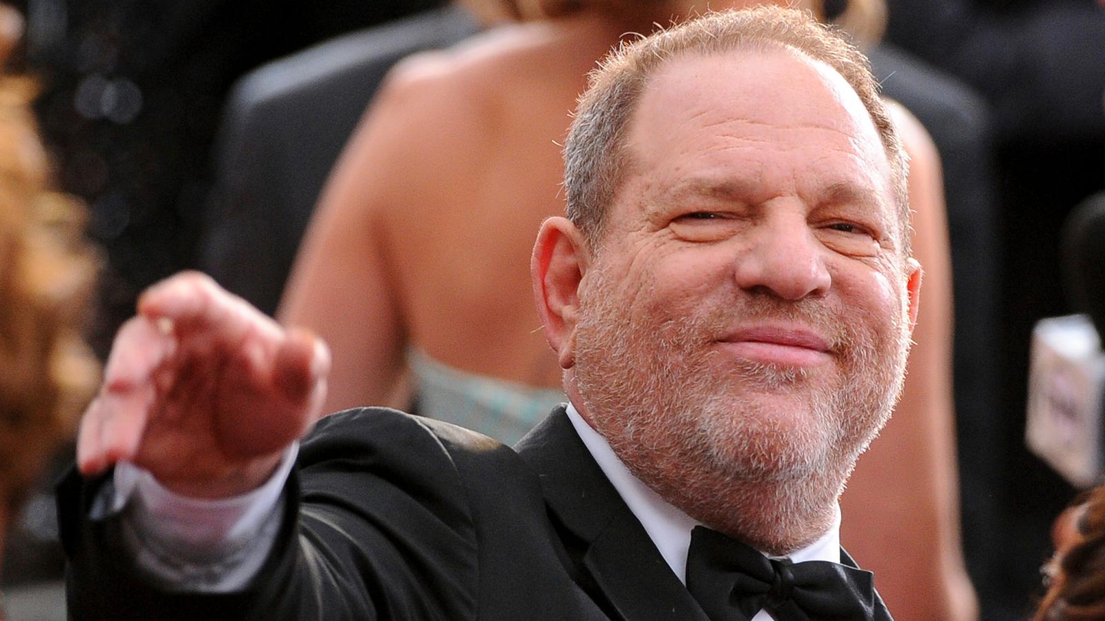 Snaran är på väg att dras åt om den våldtäktsanklagade filmbolagsmogulen Harvey Weinstein.
