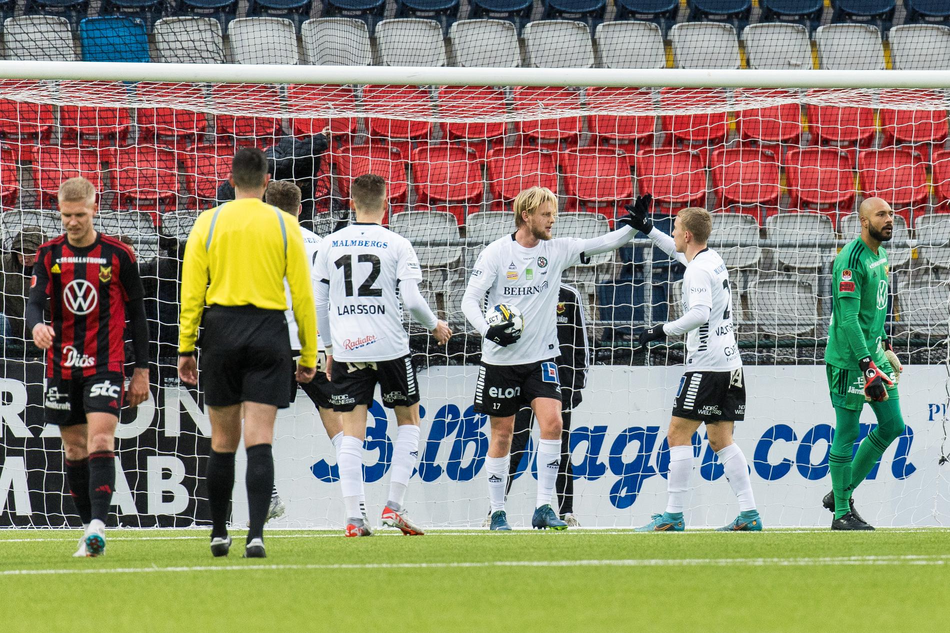 Kalle Holmberg gjorde mål igen – till ingen nytta.