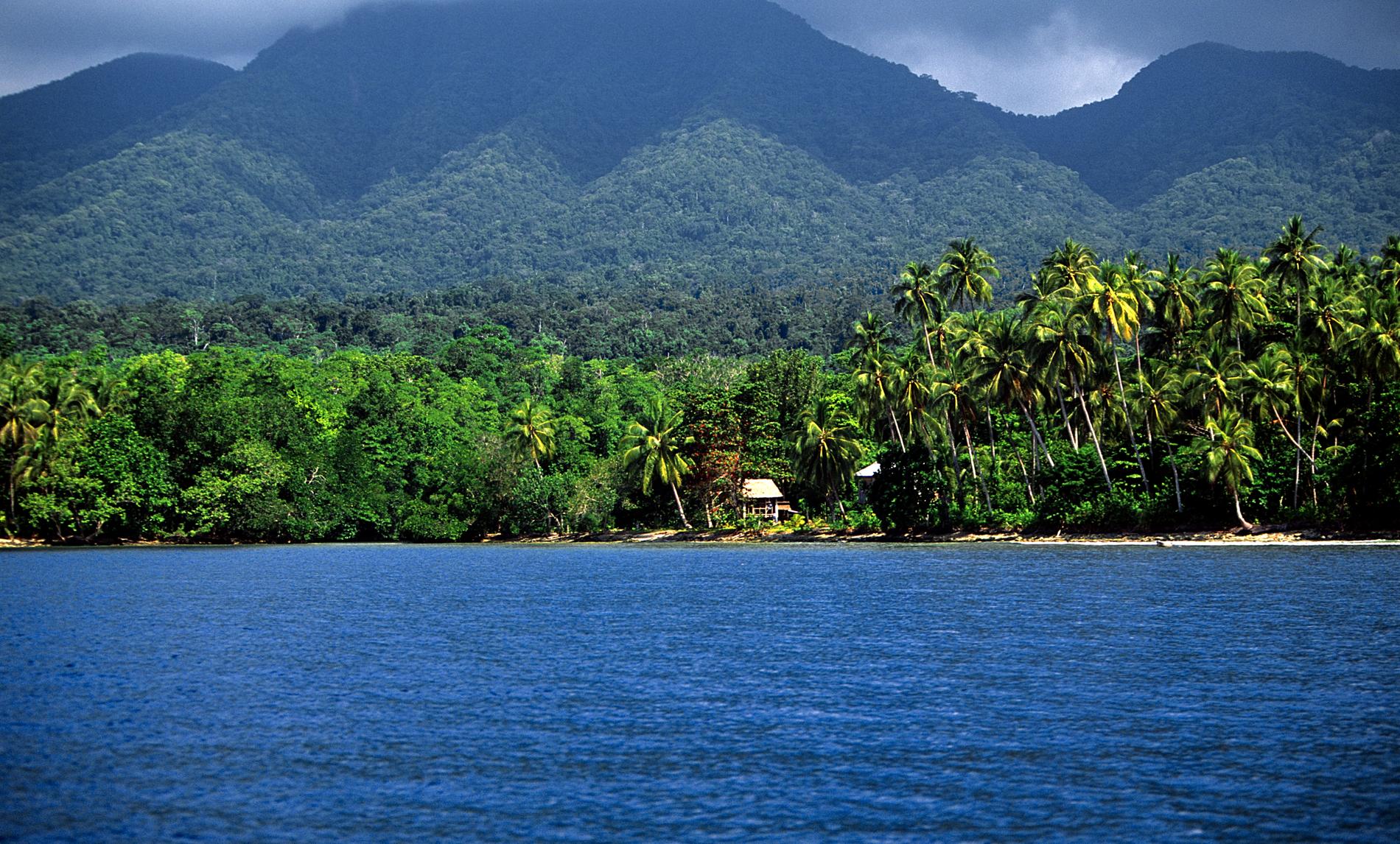 Salomonöarna bjuder på både natur och historia. 