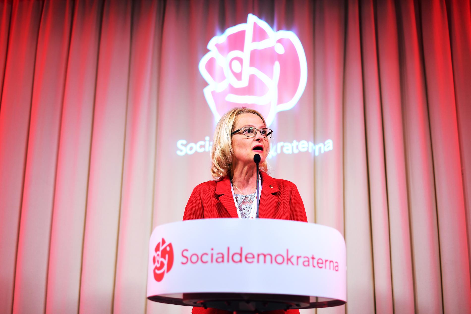 Heléne Fritzon talar på Socialdemokraternas valvaka.