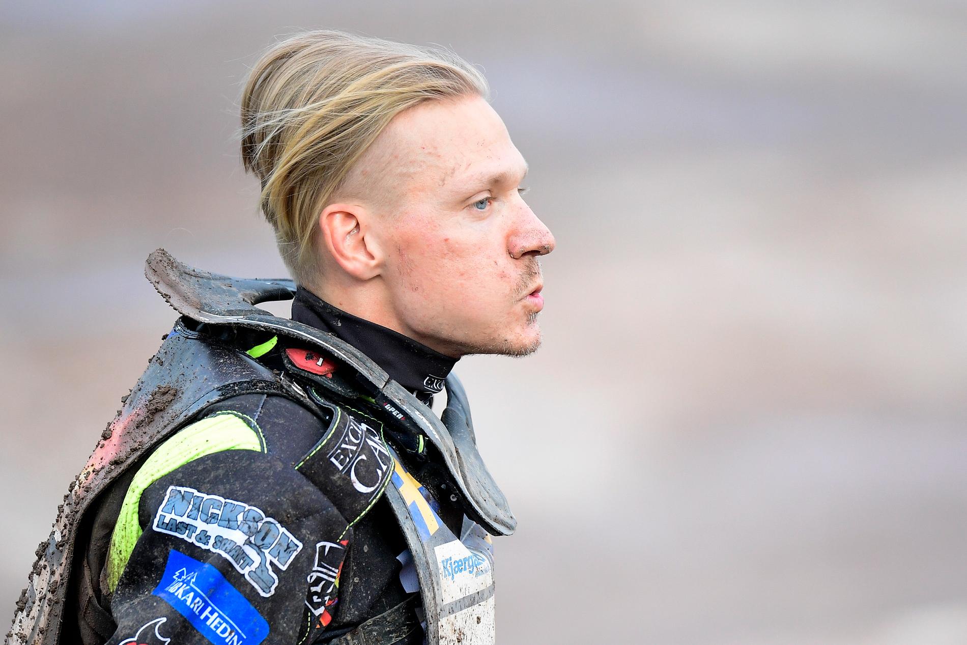 Speedwaystjärnan Fredrik Lindgren har kämpat sig igenom svår coronasjukdom och depression. Arkivbild.