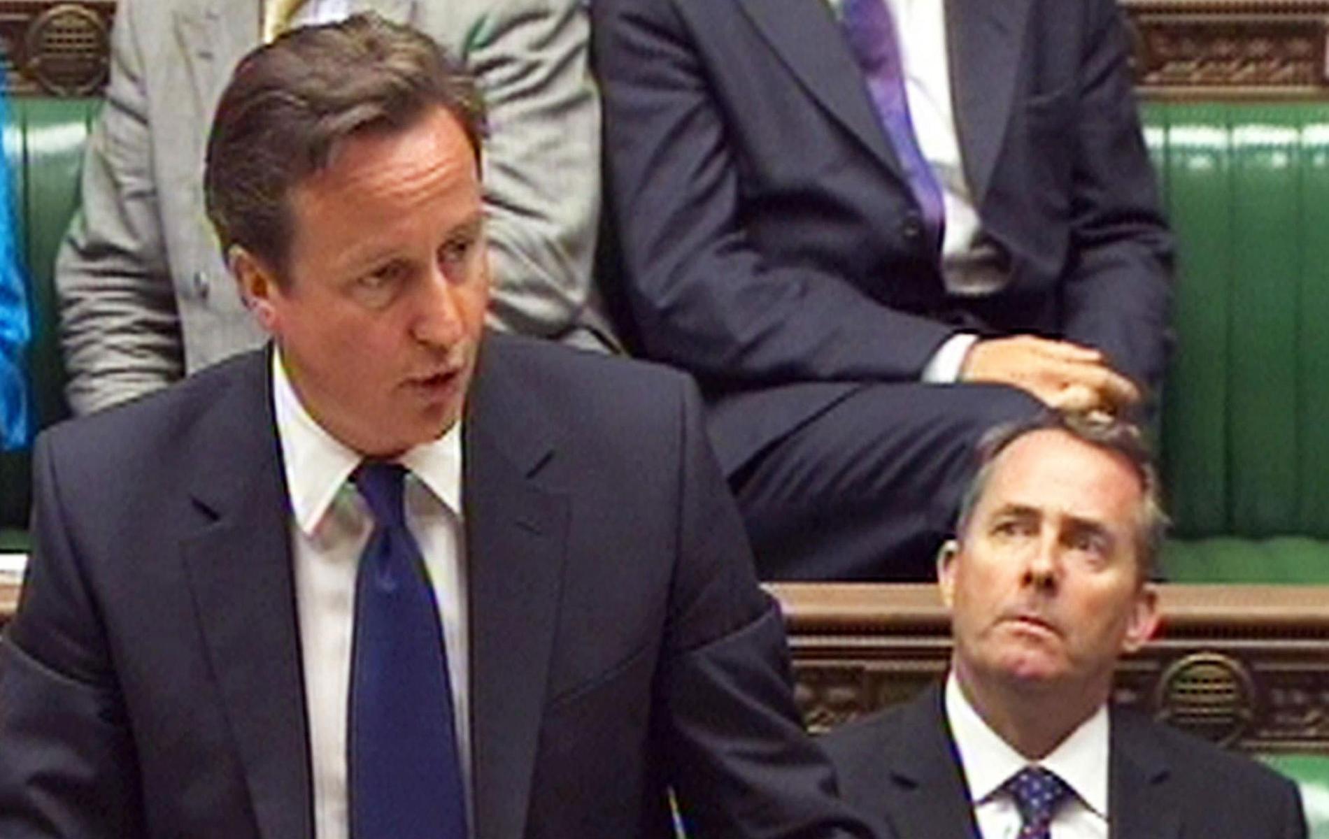 David Cameron fördömer News of the Worlds hackningsmetoder.