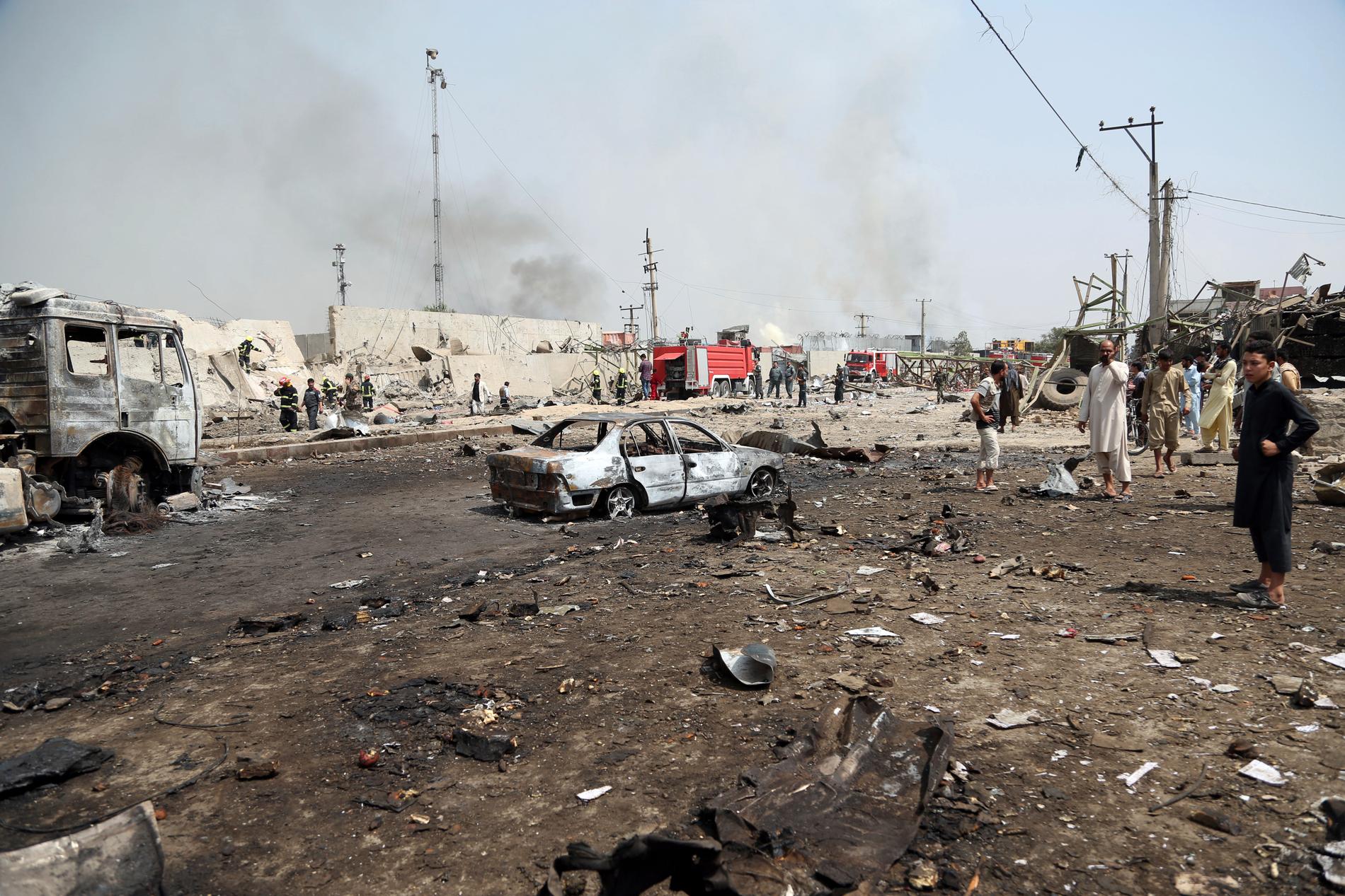 Bilden visar en plats i Kabul där en självmordsbombare sprängde sig själv i september.
