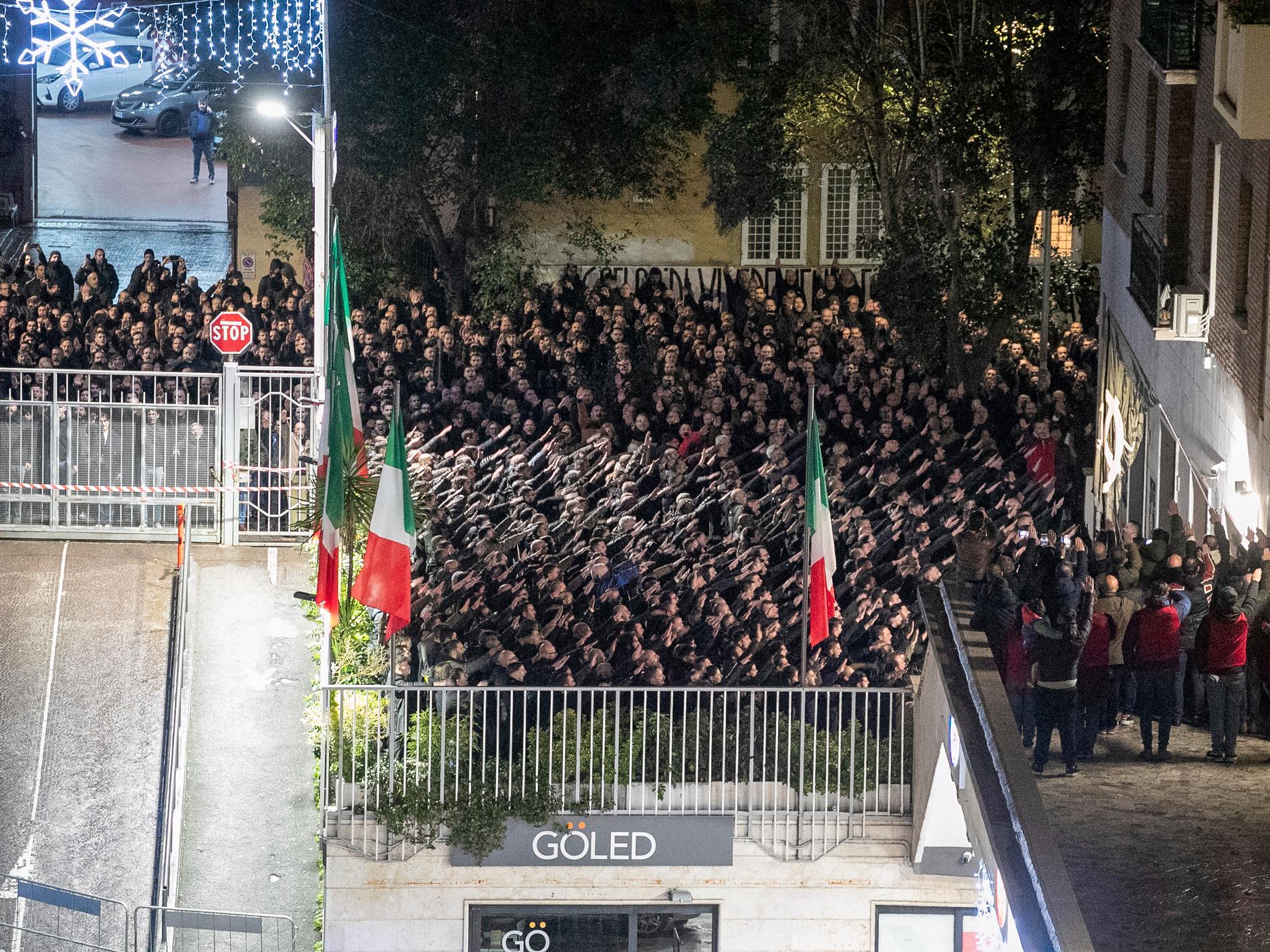 Ny dom: Fascisthälsning tillåts i Italien
