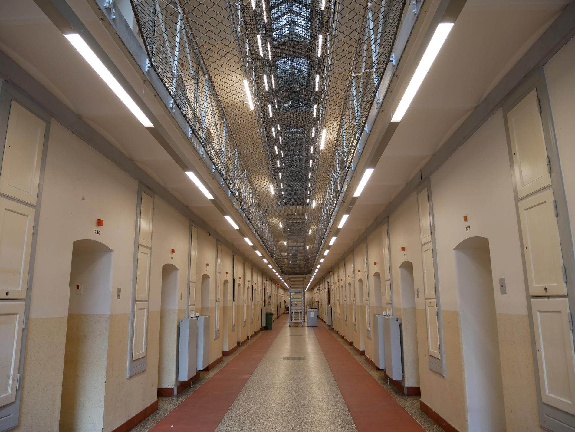 Korridor med celler i Vestre Fængsel i Köpenhamn.