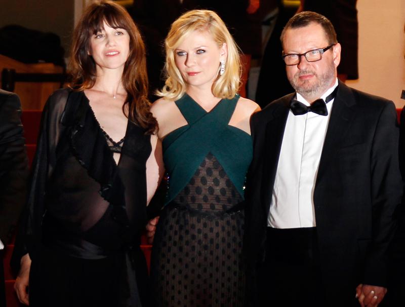 Lars von Trier med Charlotte Gainsbourg och Kirsten Dunst.
