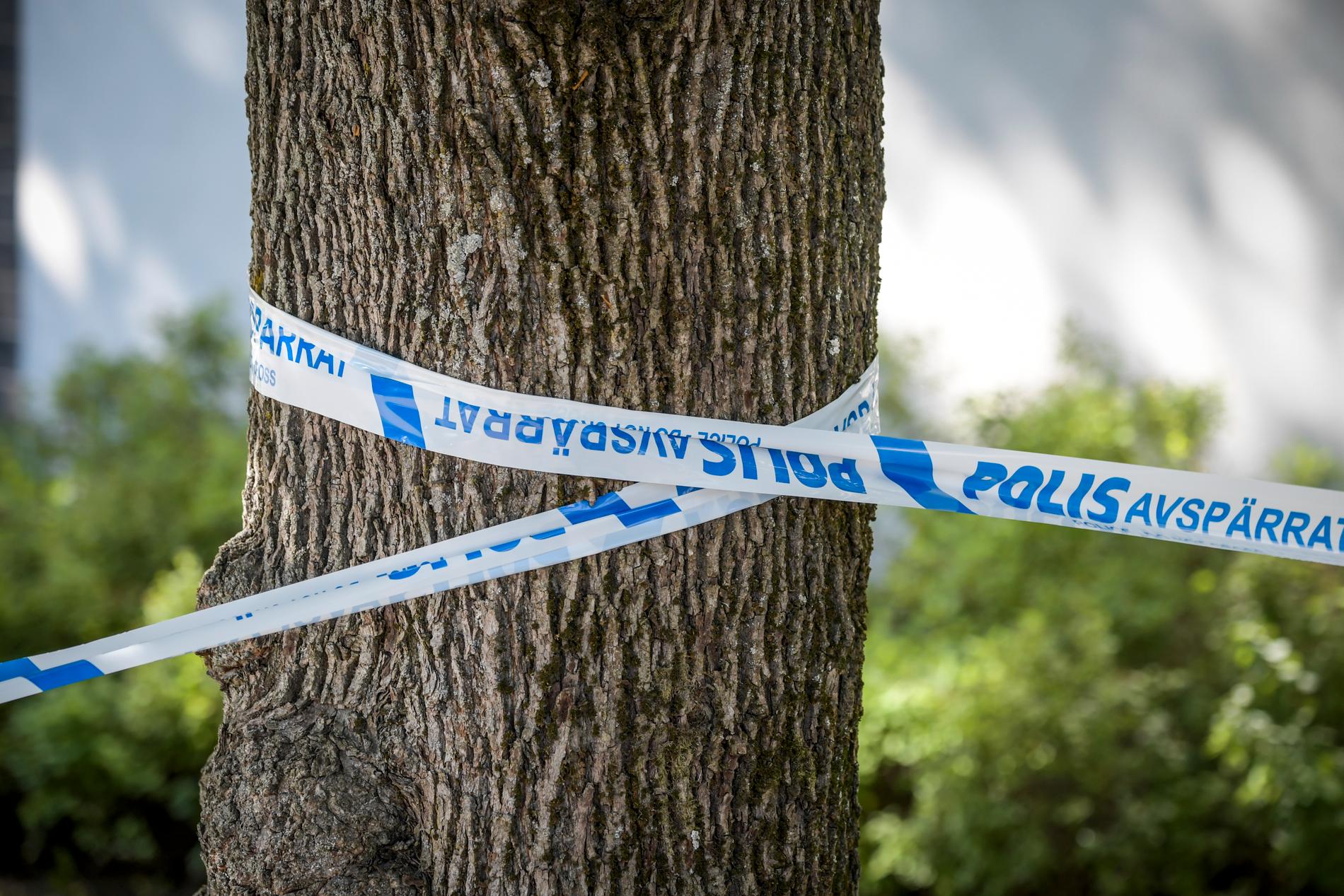 Polisen spärrade av ett område där skelettdelar hittades i Kungsbacka kommun. Arkivbild.