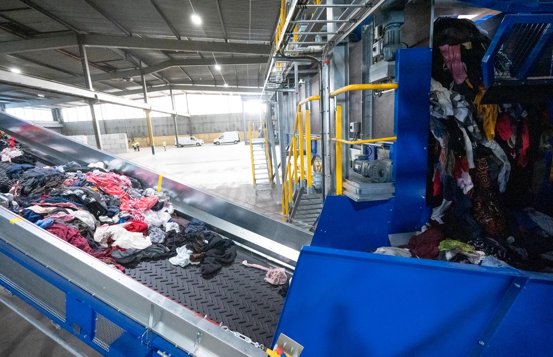 Siptex, världens första storskaliga automatiska anläggning för textilsortering, finns i Malmö. Arkivbild.