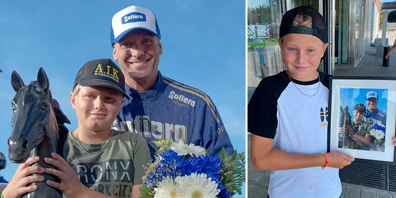 Elvaårige Theo fick gå in i vinnarcirkeln och lyfta segerpokalen med Björn Goop efter miljonloppet Åby Stora Pris.