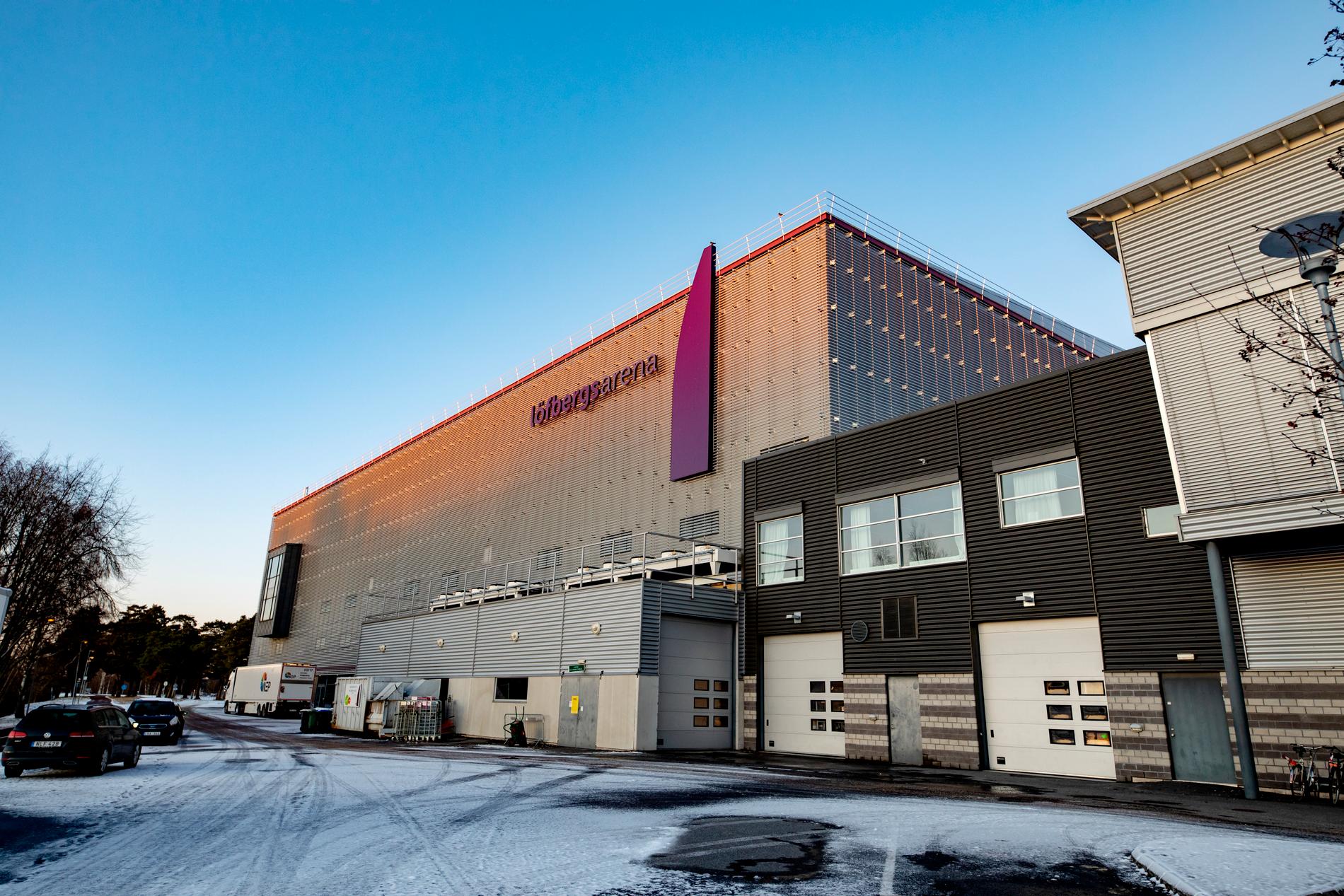  Löfbergs arena i Karlstad.