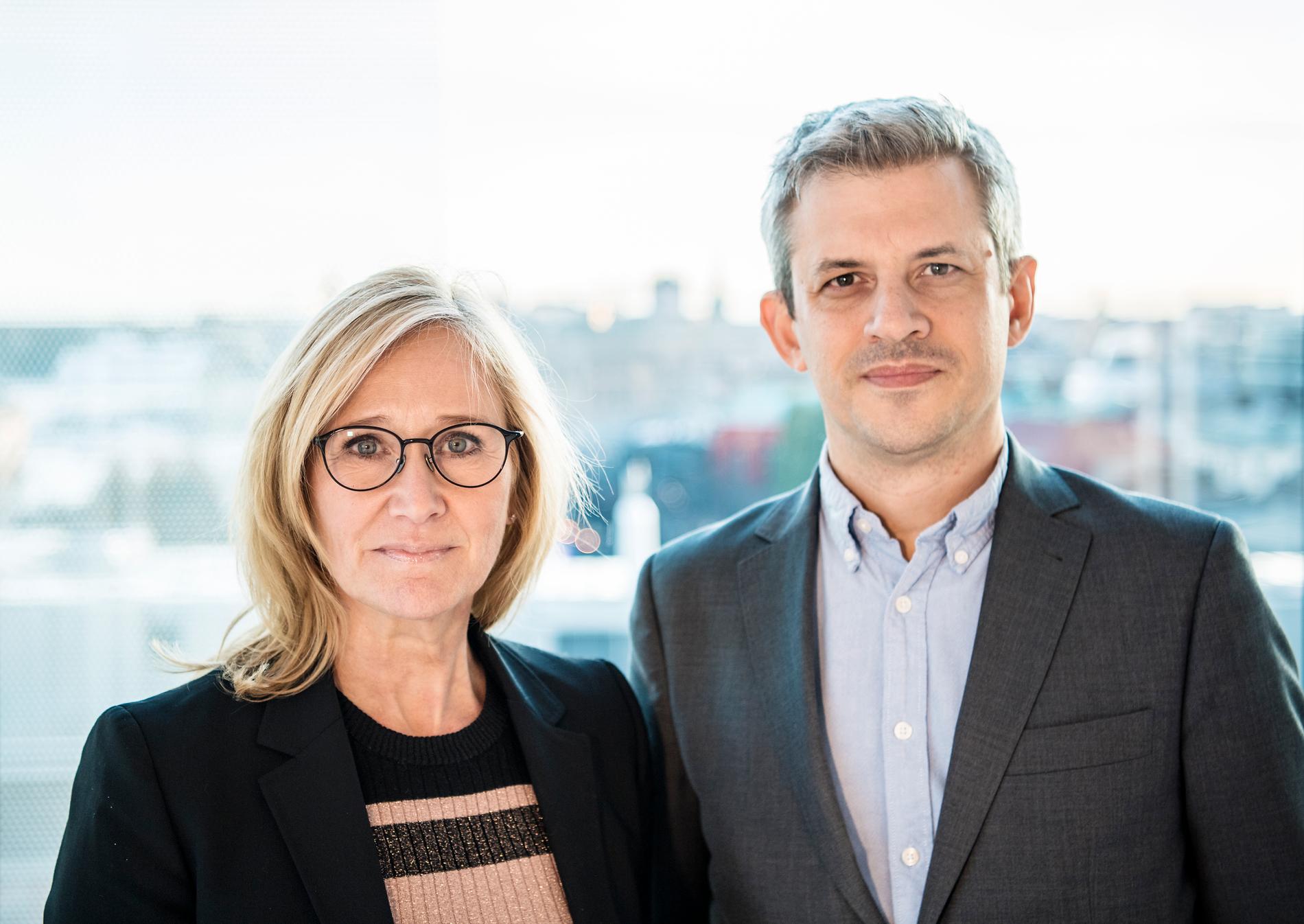 Karin Nelsson, vd för Demoskop och Peter Santesson, opinionschef.