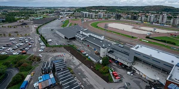 Åby Travsällskap har sålt sina 30 procent i Åby Arena. Köpare: Corem Kelly.