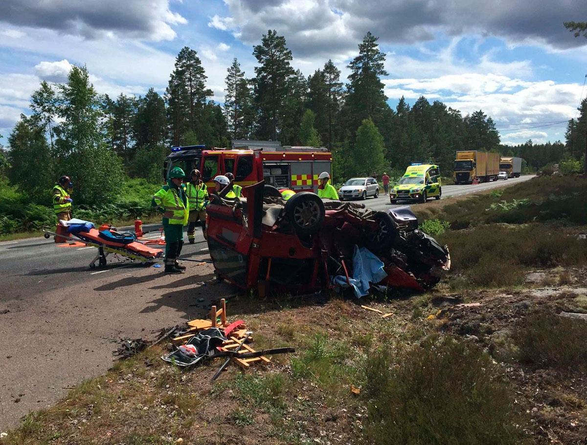 Från olycksplatsen i Skrika, Mönsterås sommaren 2017 då en rattfull man körde ihjäl två personer, en tredje Robert Bratt skadades. 