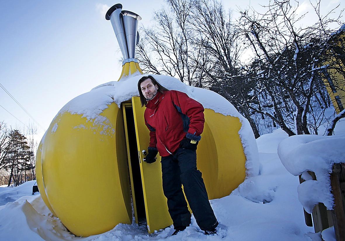Jan-Erik Andersson ritade den gula bastun som låter skönt.