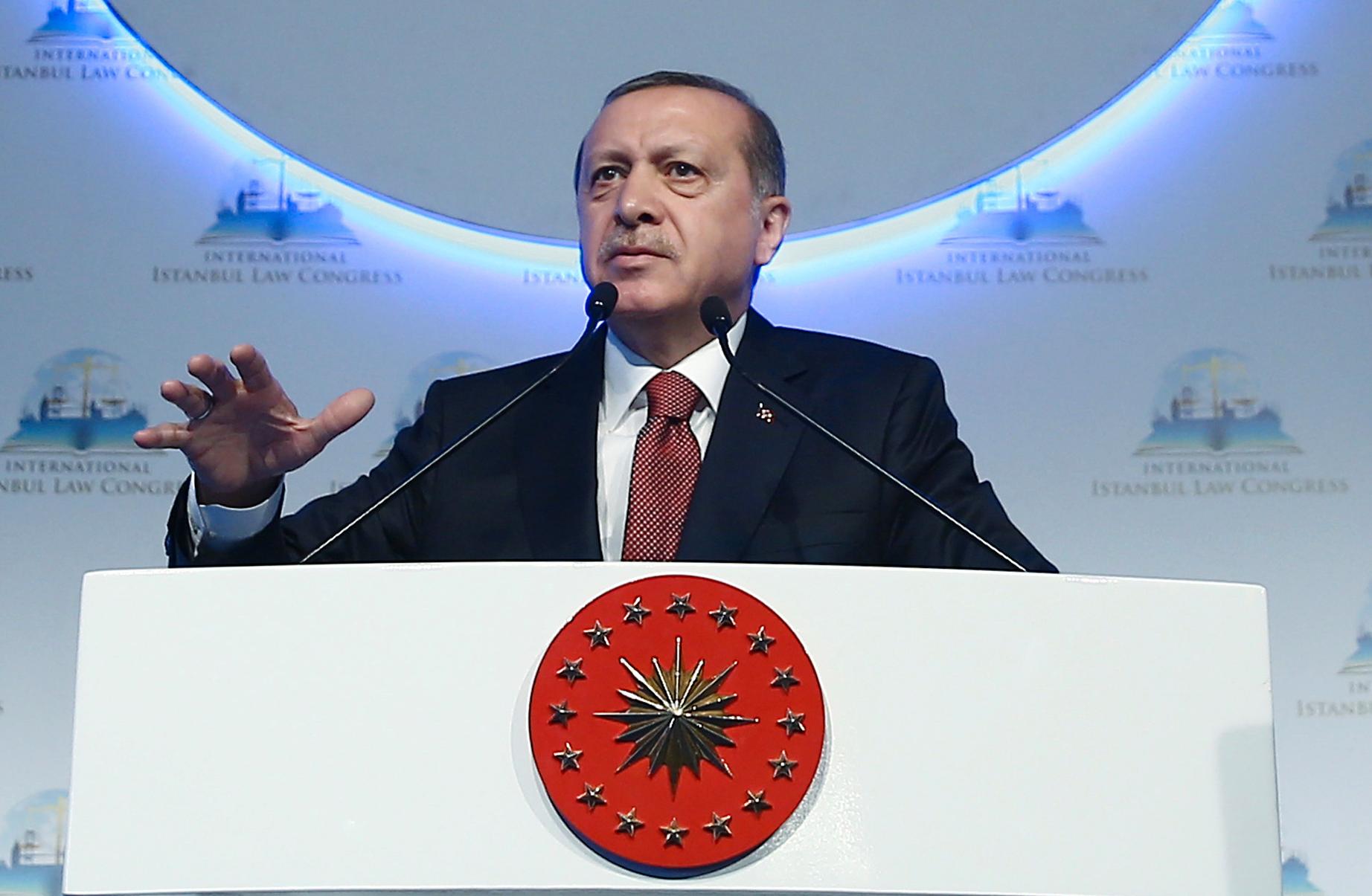 Turkiets president Recep Tayyip Erdoğan. Regimtrogen media i Turkiet har nyligen hängt ut fyra svenska riksdagsledamöter. 