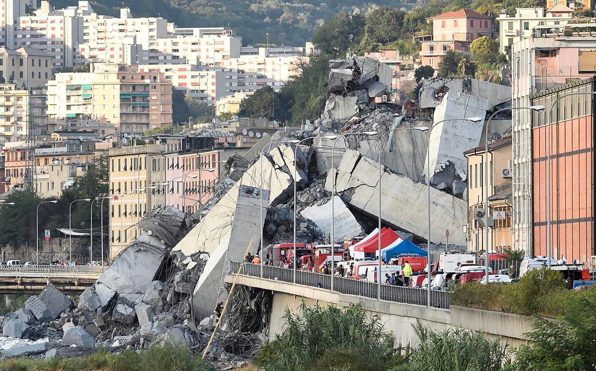43 personer dödades när Morandibron i Genua rasade.