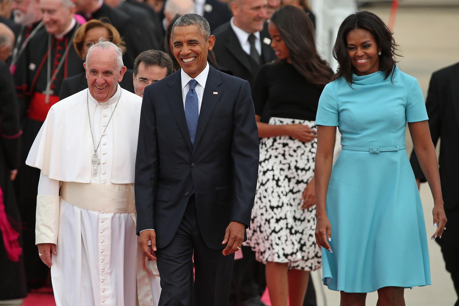 Påve Franciskus besöker USA. Här tillsammans med presidentparet Barack och Michelle Obama.