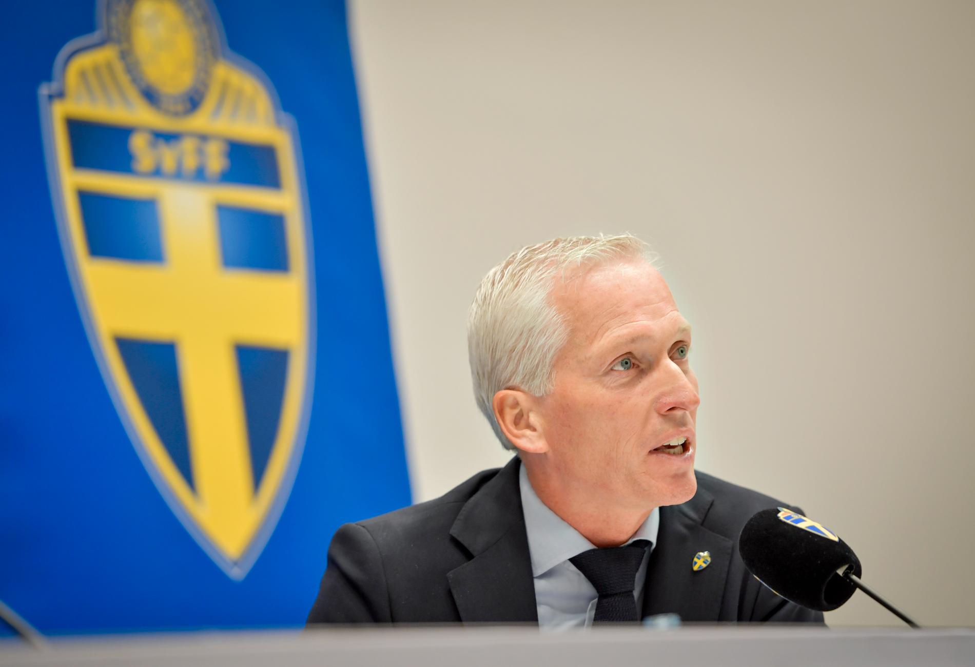 "Jag är i stort sett aldrig ledig", säger Håkan Sjöstrand, här fotograferad under en presskonferens om matchfixning i juli.