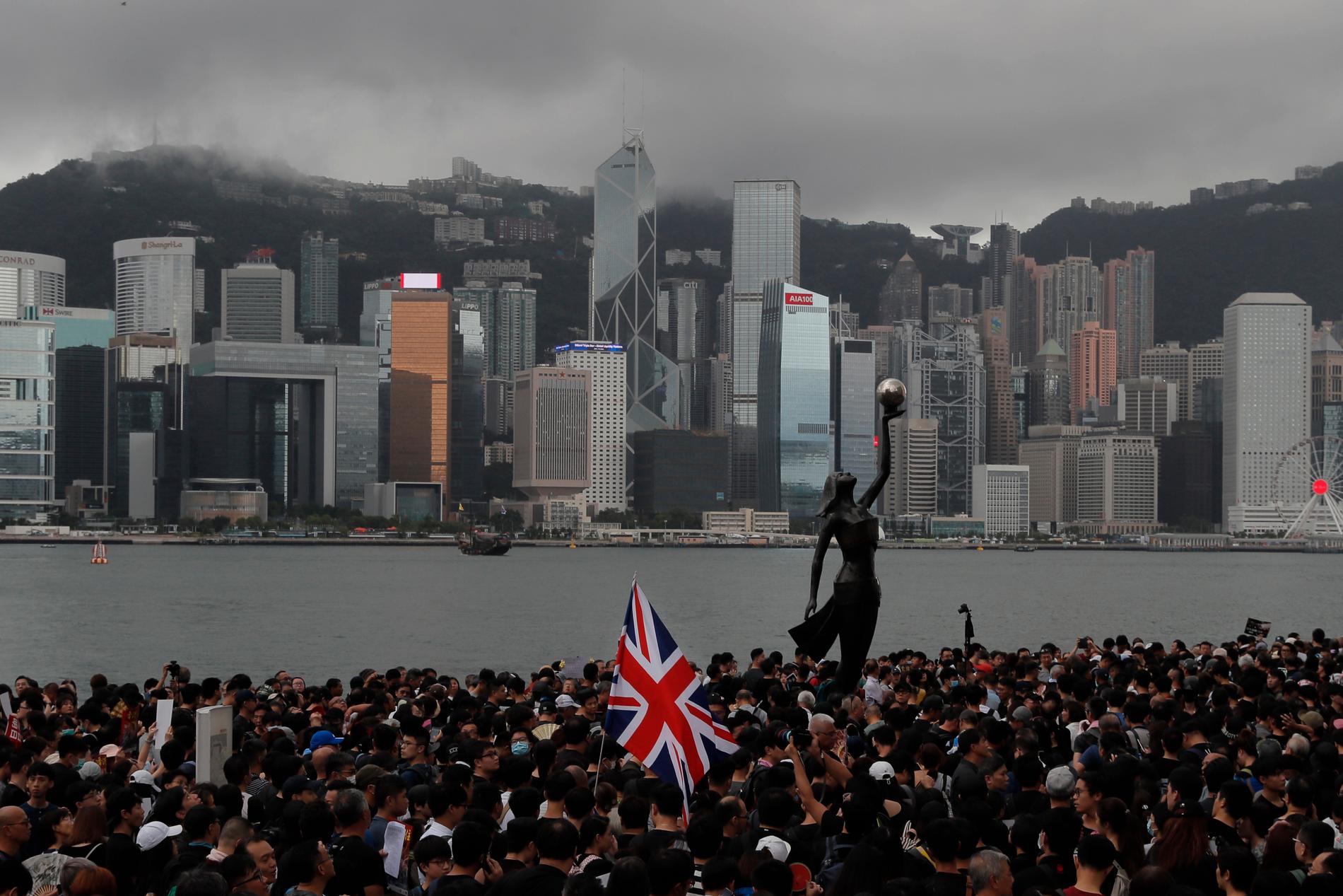 Fallet har kopplats till gatuprotesterna mot alltmer diktatoriskt kinesiskt styre i Hongkong. Bild från gatuprotester i juli.