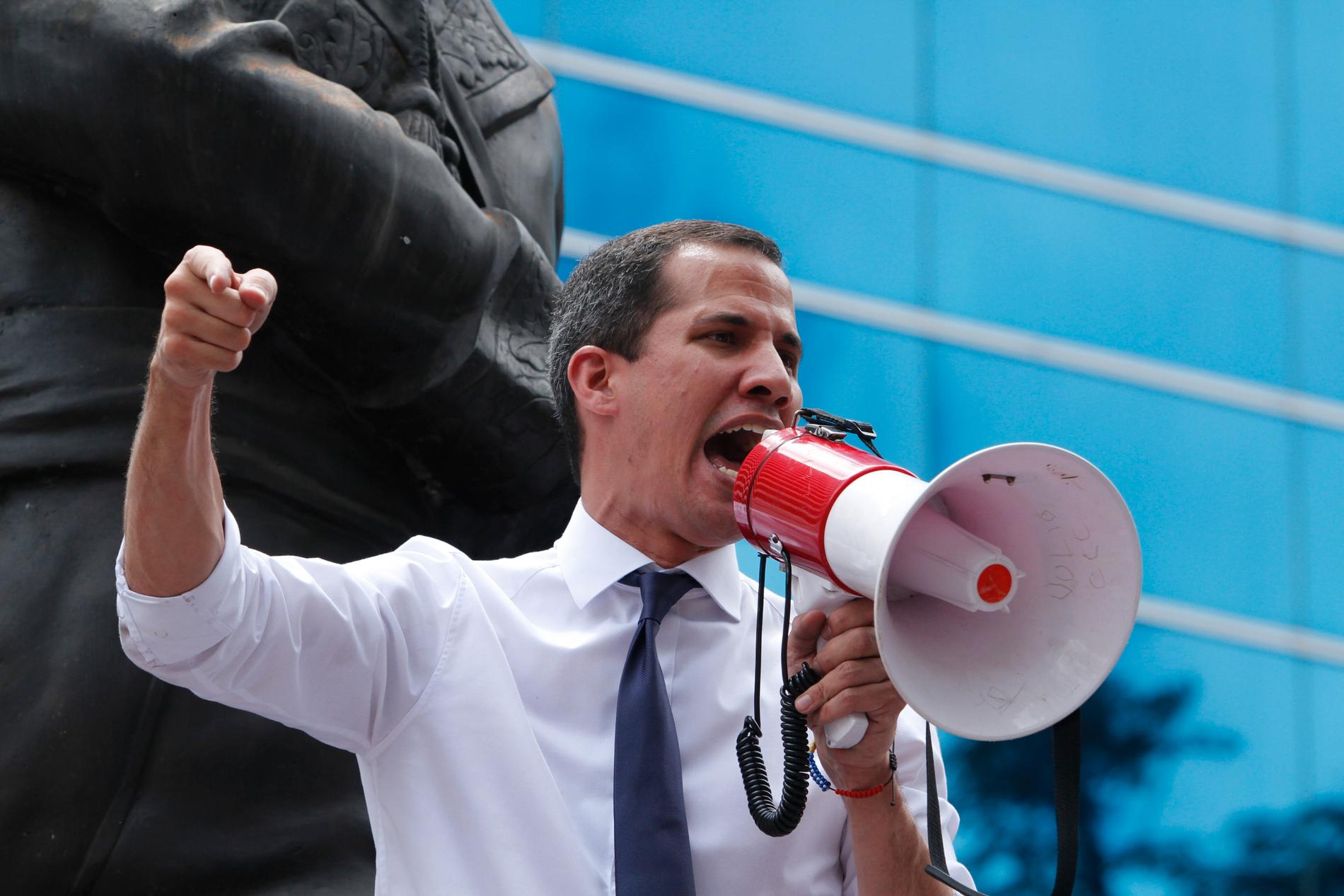 Venezuelas oppositionsledare Juan Guaidó under ett tal i fredags.