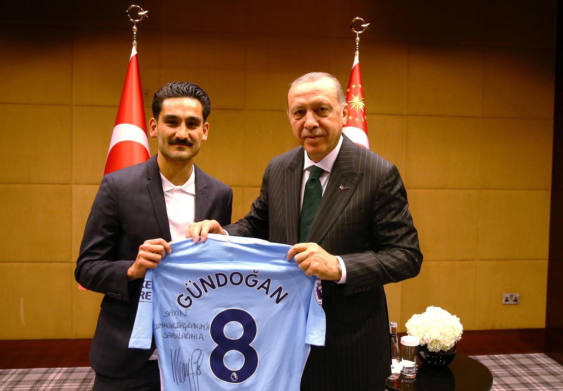Ilkay Gündogan tillsammans med Turkiets president Recep Tayyip Erdogan.