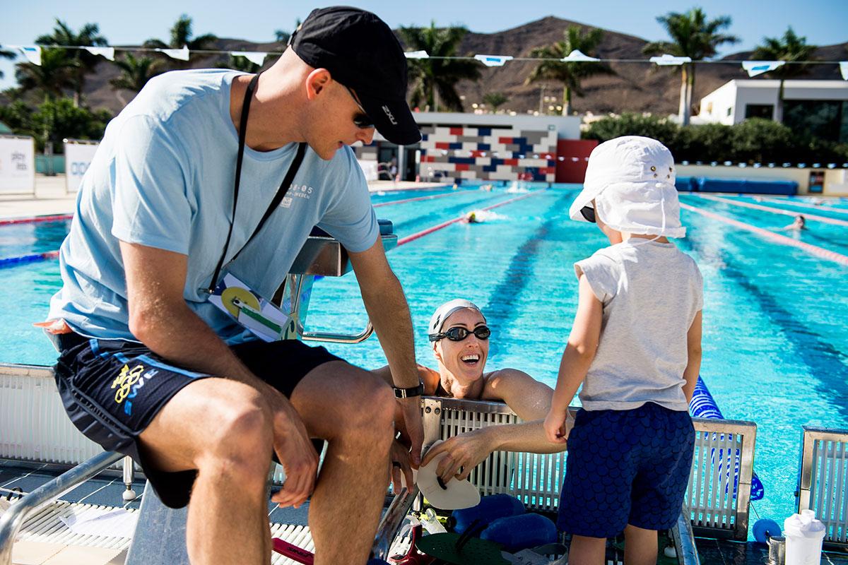 Therese Alshammar har varit på plats på Fuerteventura, med sin tränare och man Johan Wallberg och deras barn.