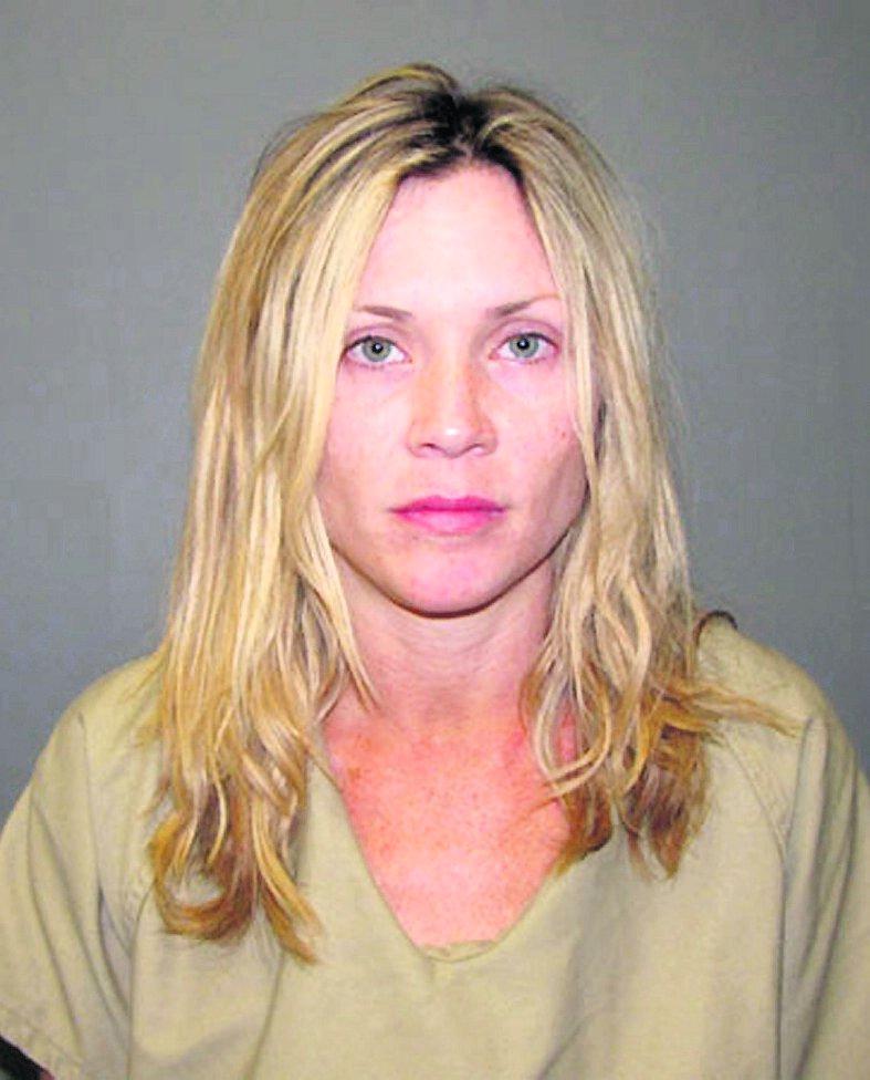 Amy Locane-Boveni åtalas för grovt dråp.