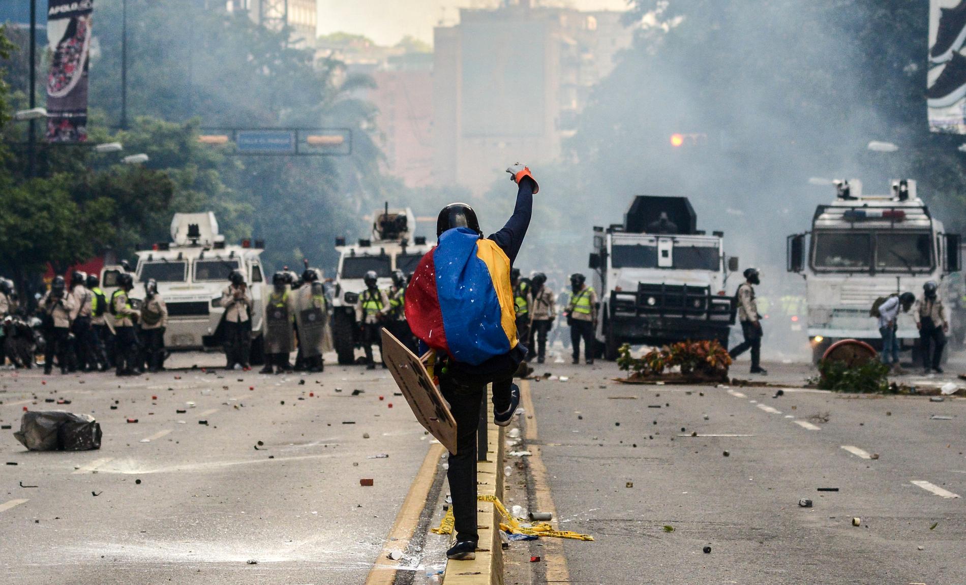 Protester mot president Nicolas Maduro i Caracas, Venezuela 20 maj 2017.