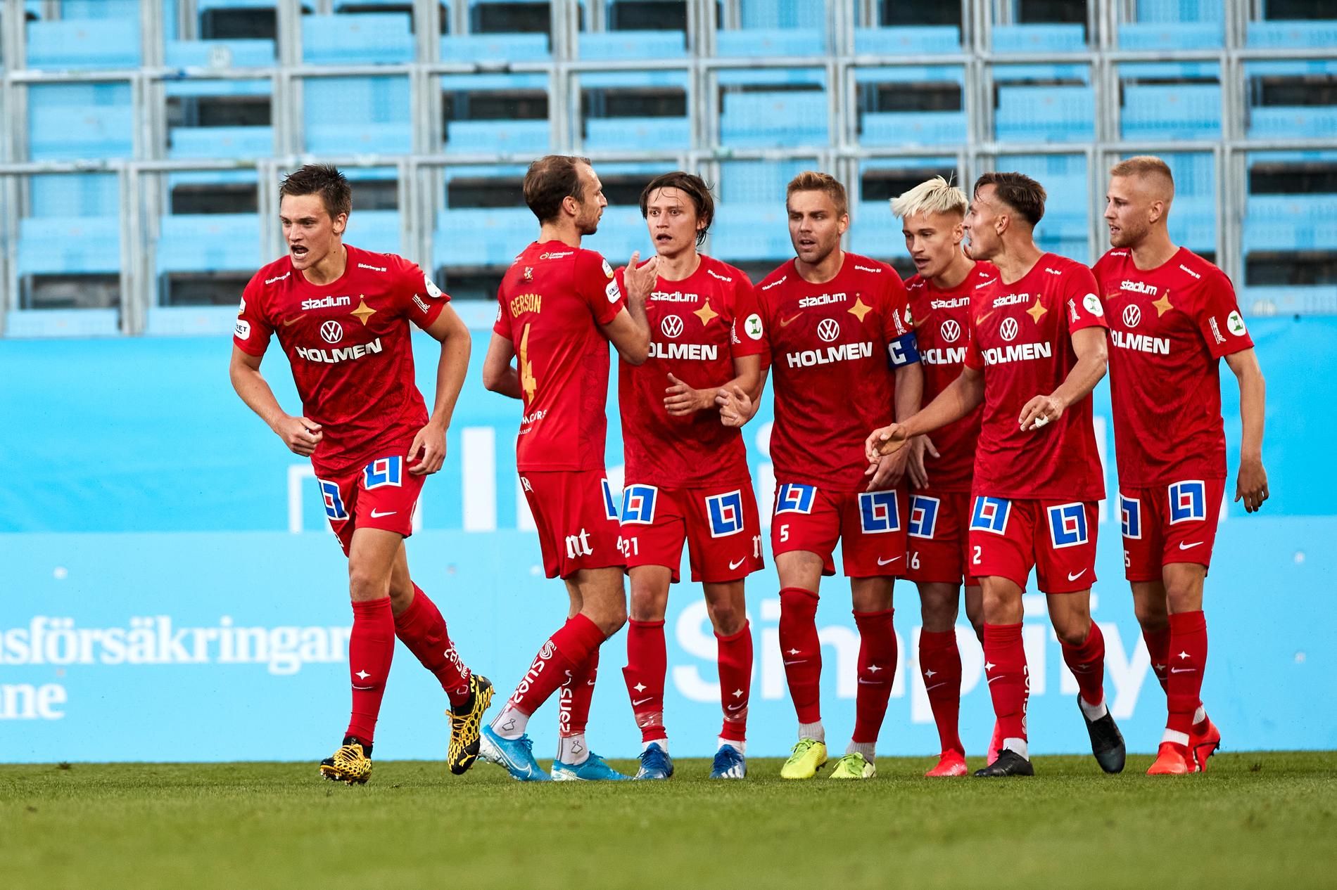 Det blev oavgjort mellan IFK Norrköping och Malmö FF efter en sen kvittering av Pontus Almqvist.