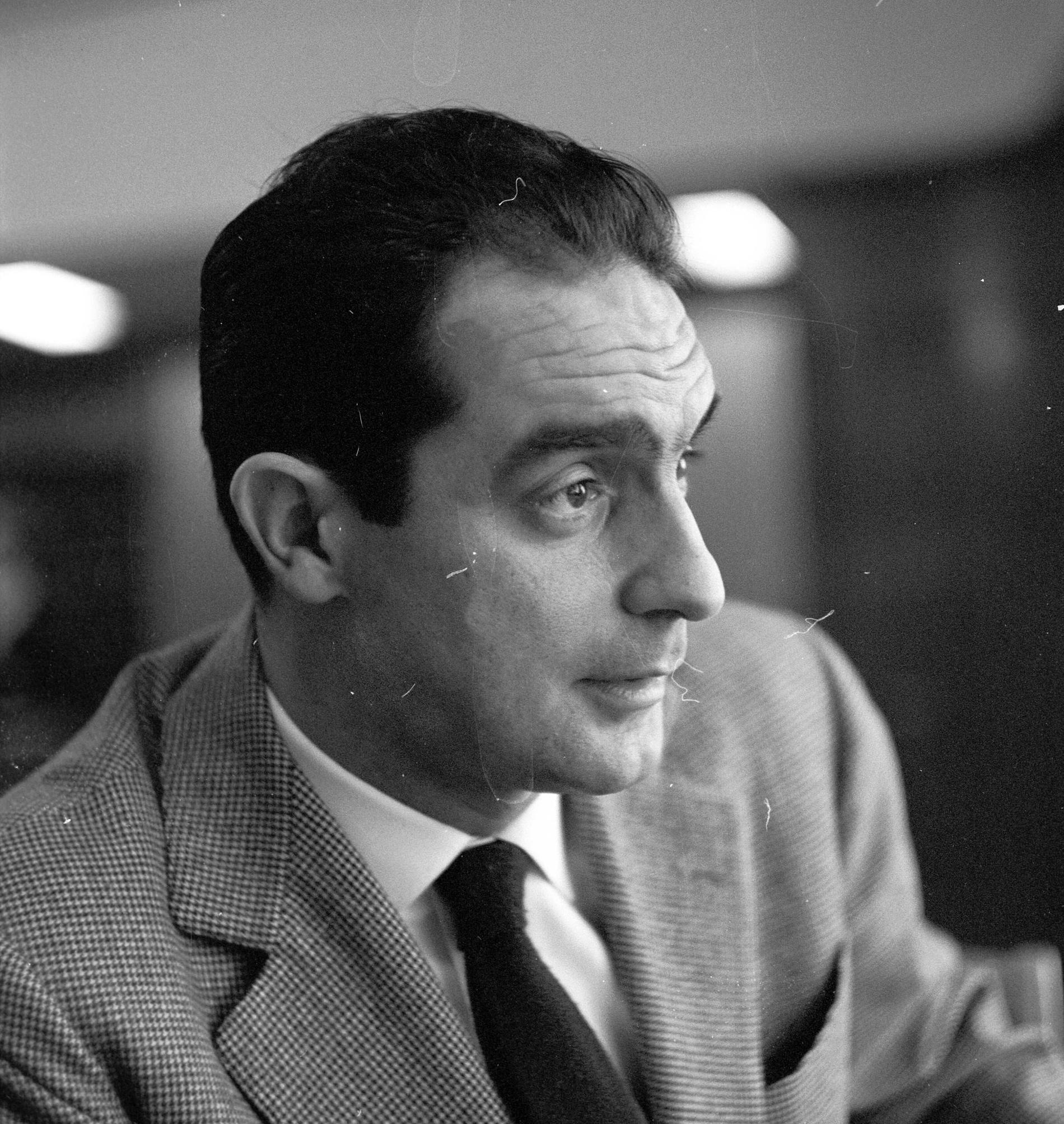 Italo Calvino (1923–1985), italiensk journalist och författare.