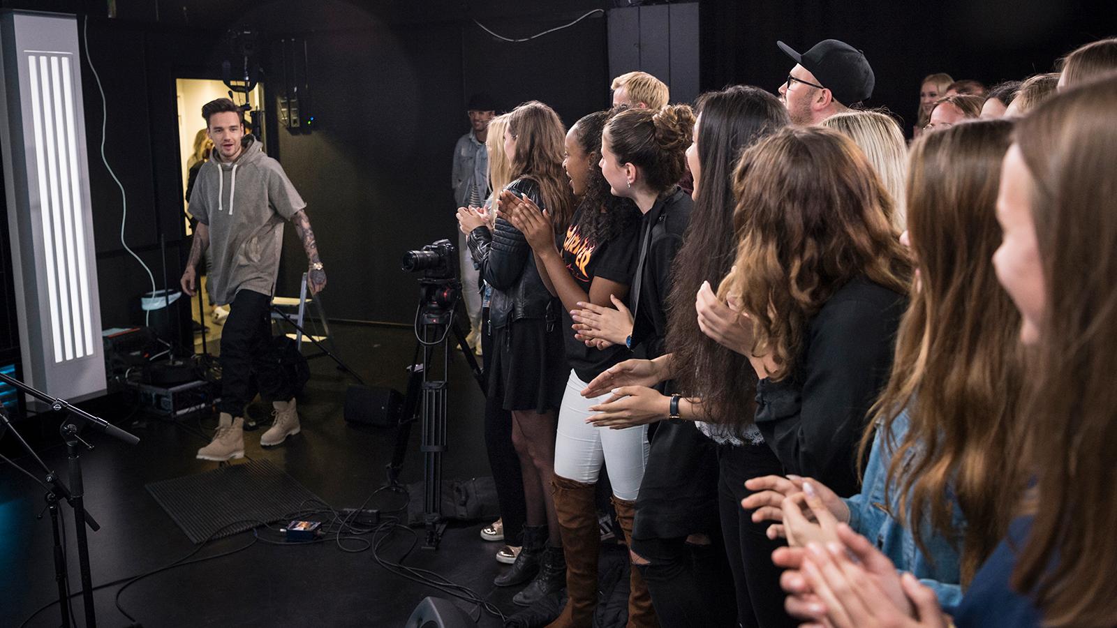 Liam Payne möter fansen i Aftonbladets tv-studio.