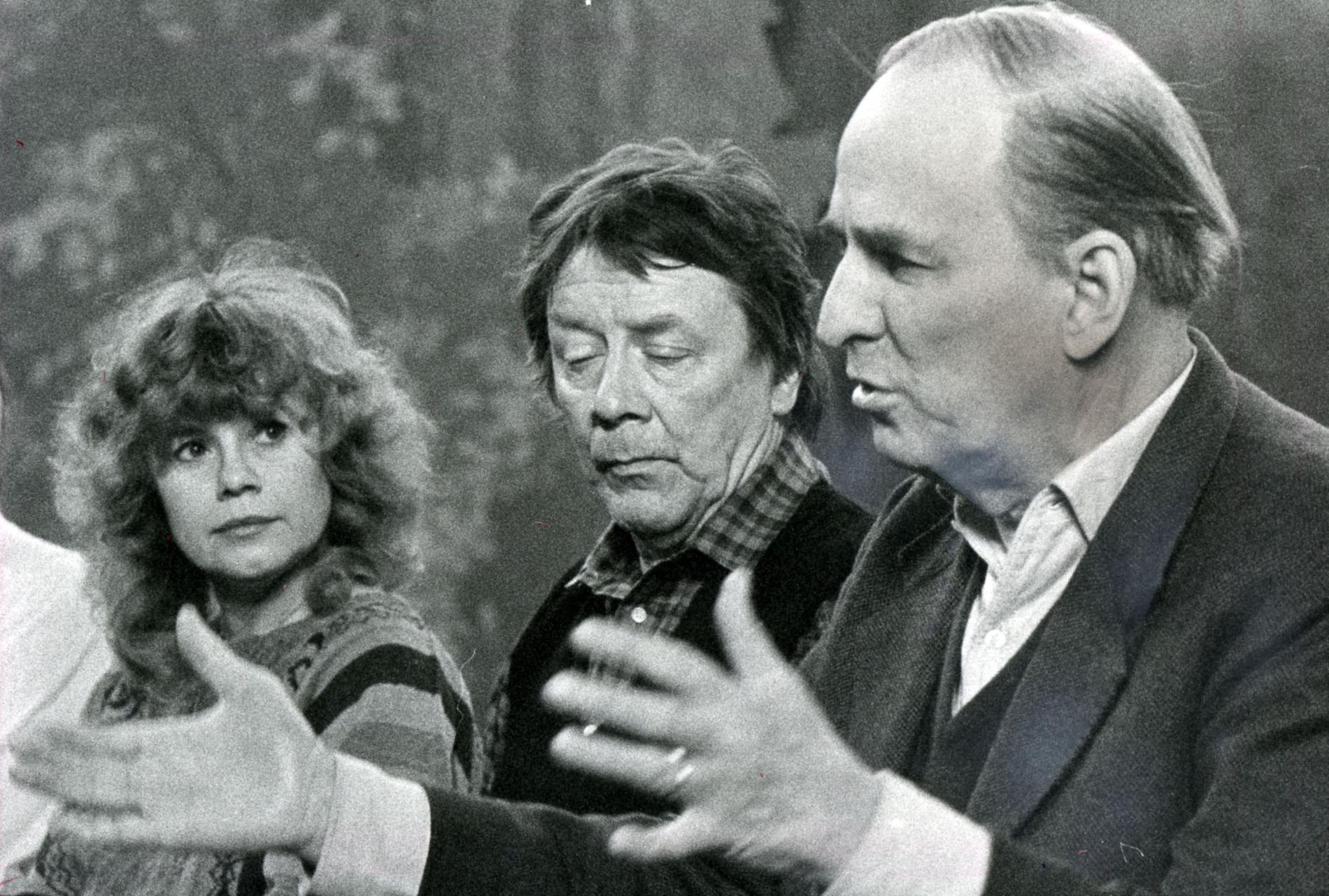 1983: Lena Nyman med Allan Edwall och Ingmar Bergman vid ett möte på Dramaten.