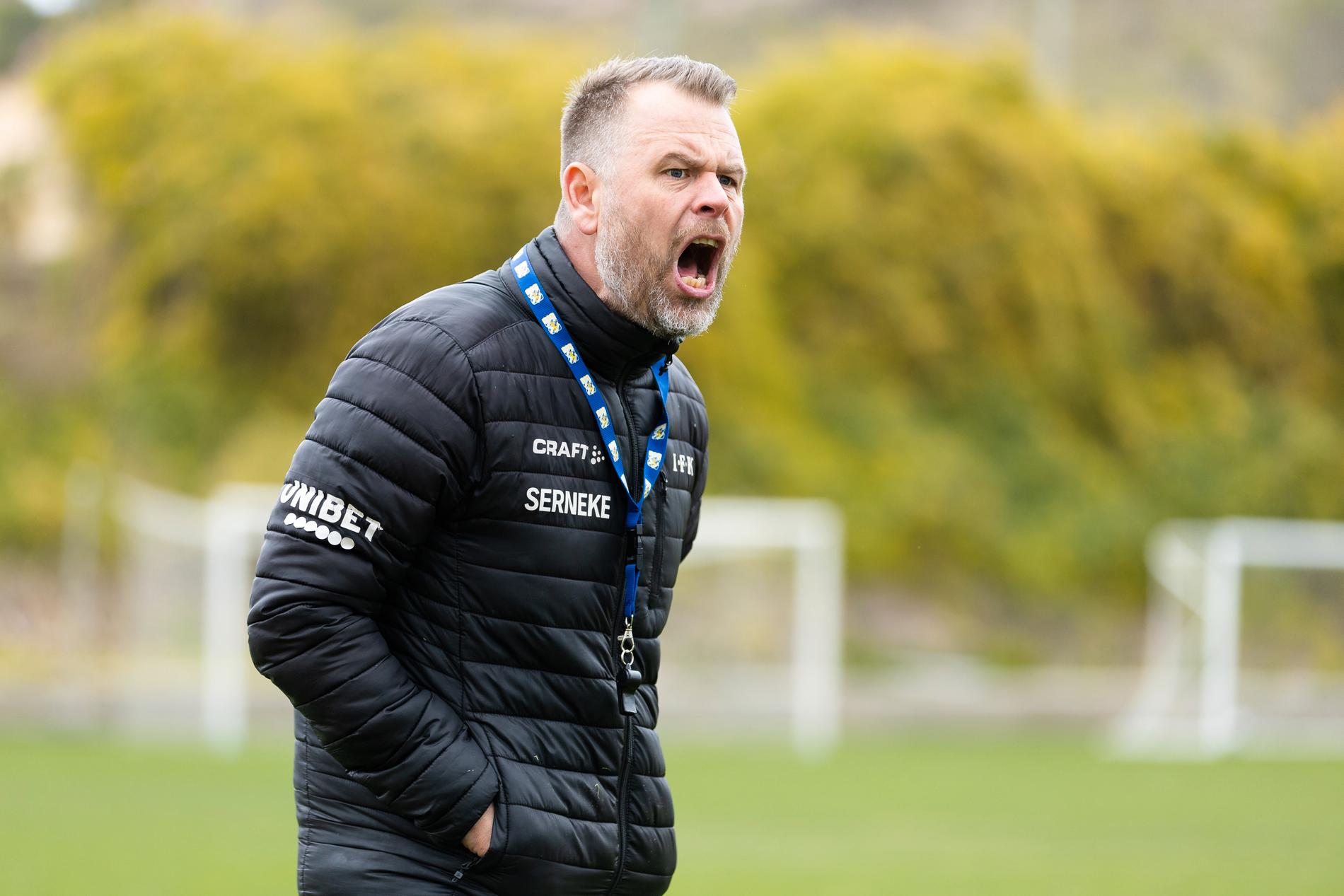 Mikael Stahre får lämna IFK Göteborg.