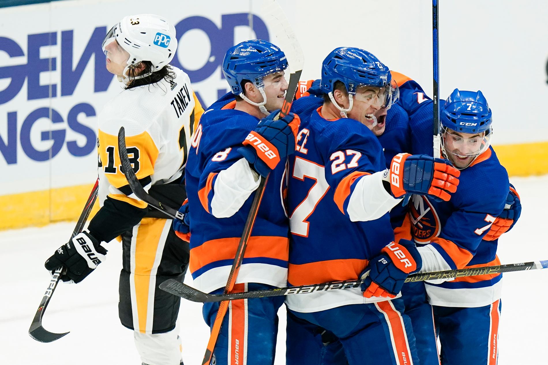 Islanders-jubel i ett möte med Pittsburgh Penguins. 
