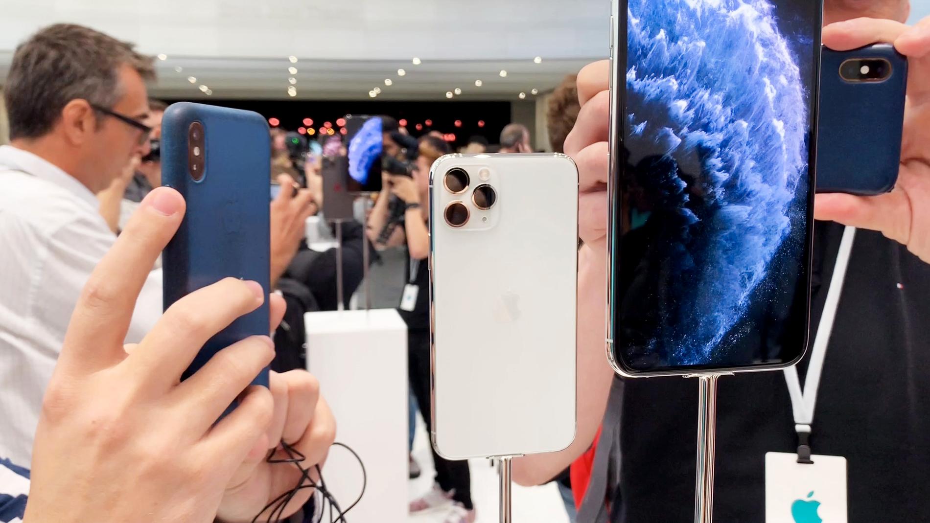 De två dyraste av de tre nya Iphonemodellerna kommer att ha tre kameror.